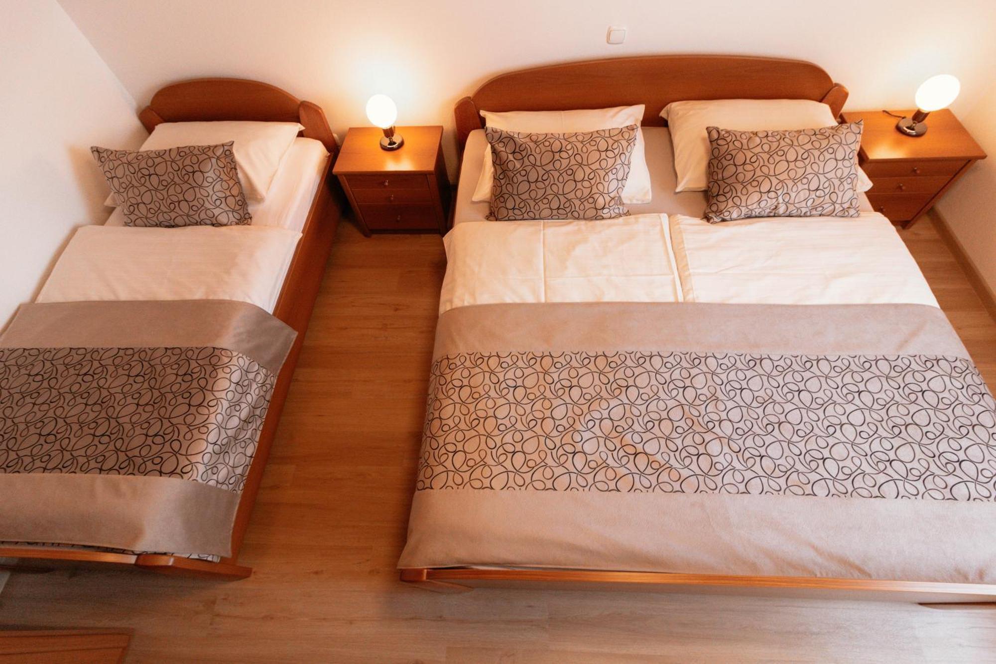 Apartments & Rooms Malej Bohinj Room photo